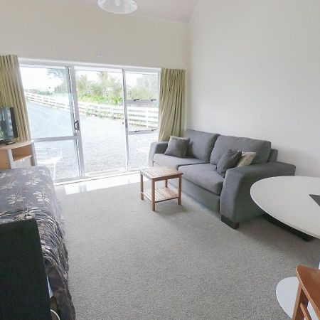 Castle Court Motel Wellsford Buitenkant foto