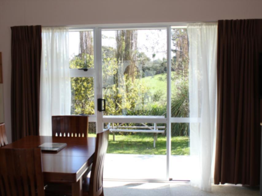 Castle Court Motel Wellsford Buitenkant foto