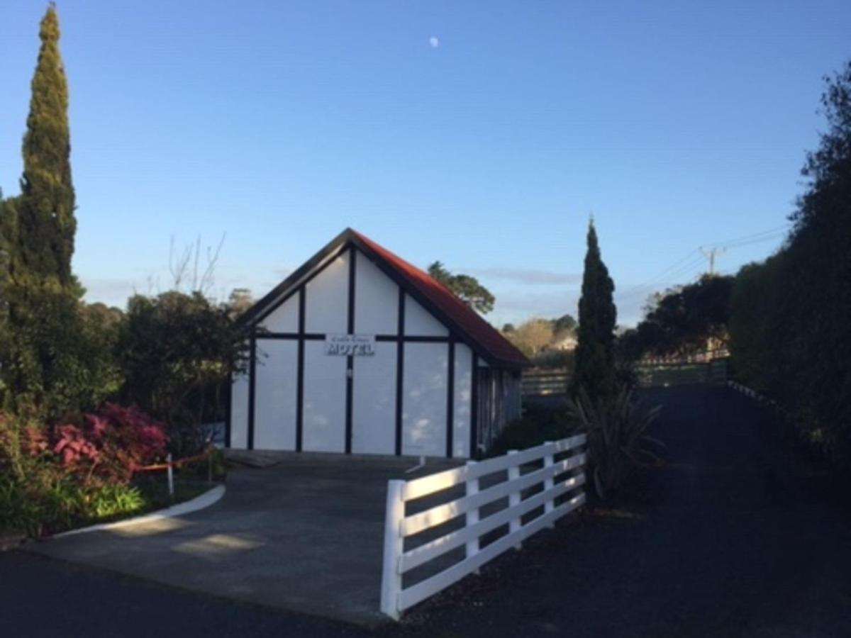 Castle Court Motel Wellsford Buitenkant foto