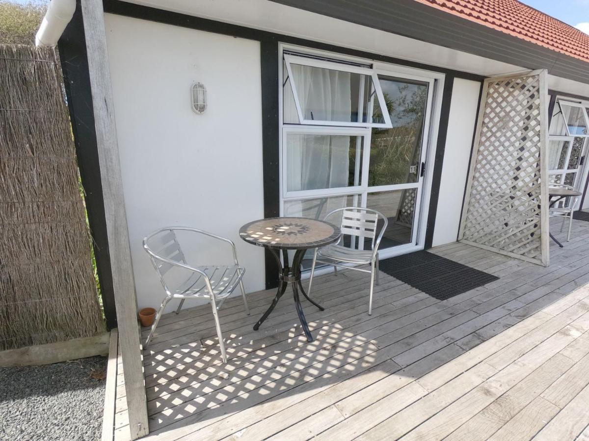 Castle Court Motel Wellsford Buitenkant foto